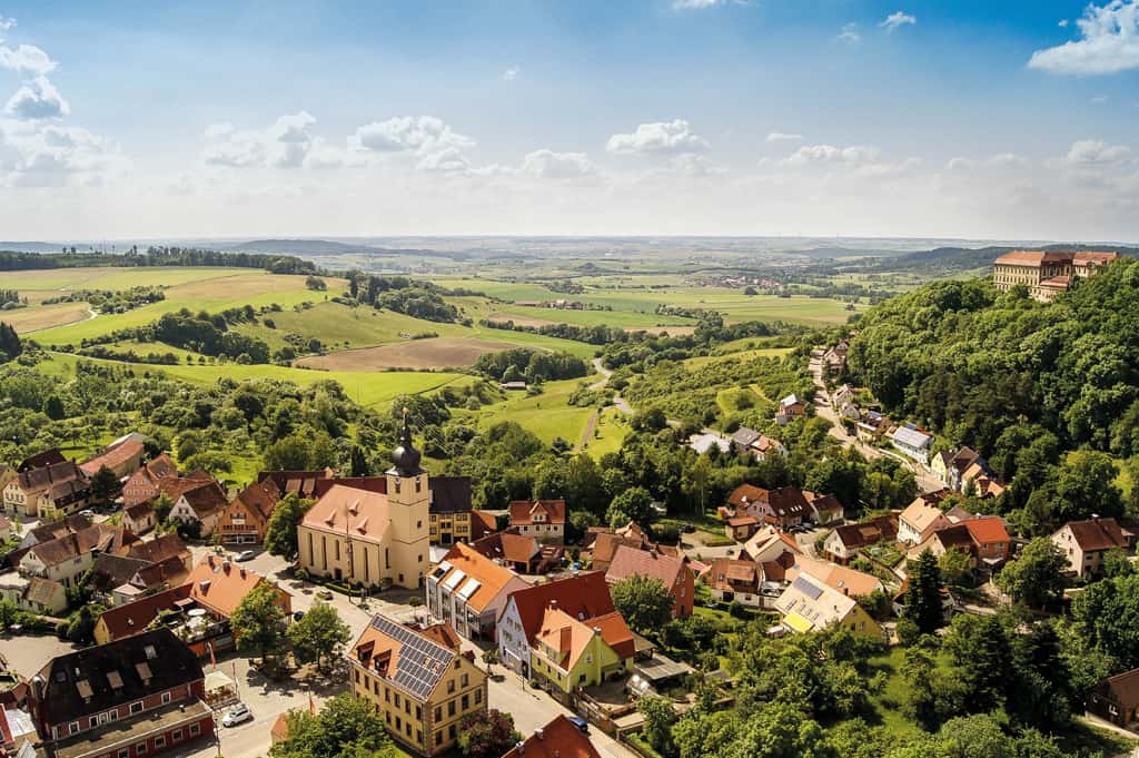 Schillingfürst: Schloss- und Wasserstadt auf dem höchsten Punkt der Frankenhöhe feiert 60 Jahre Stadterhebung