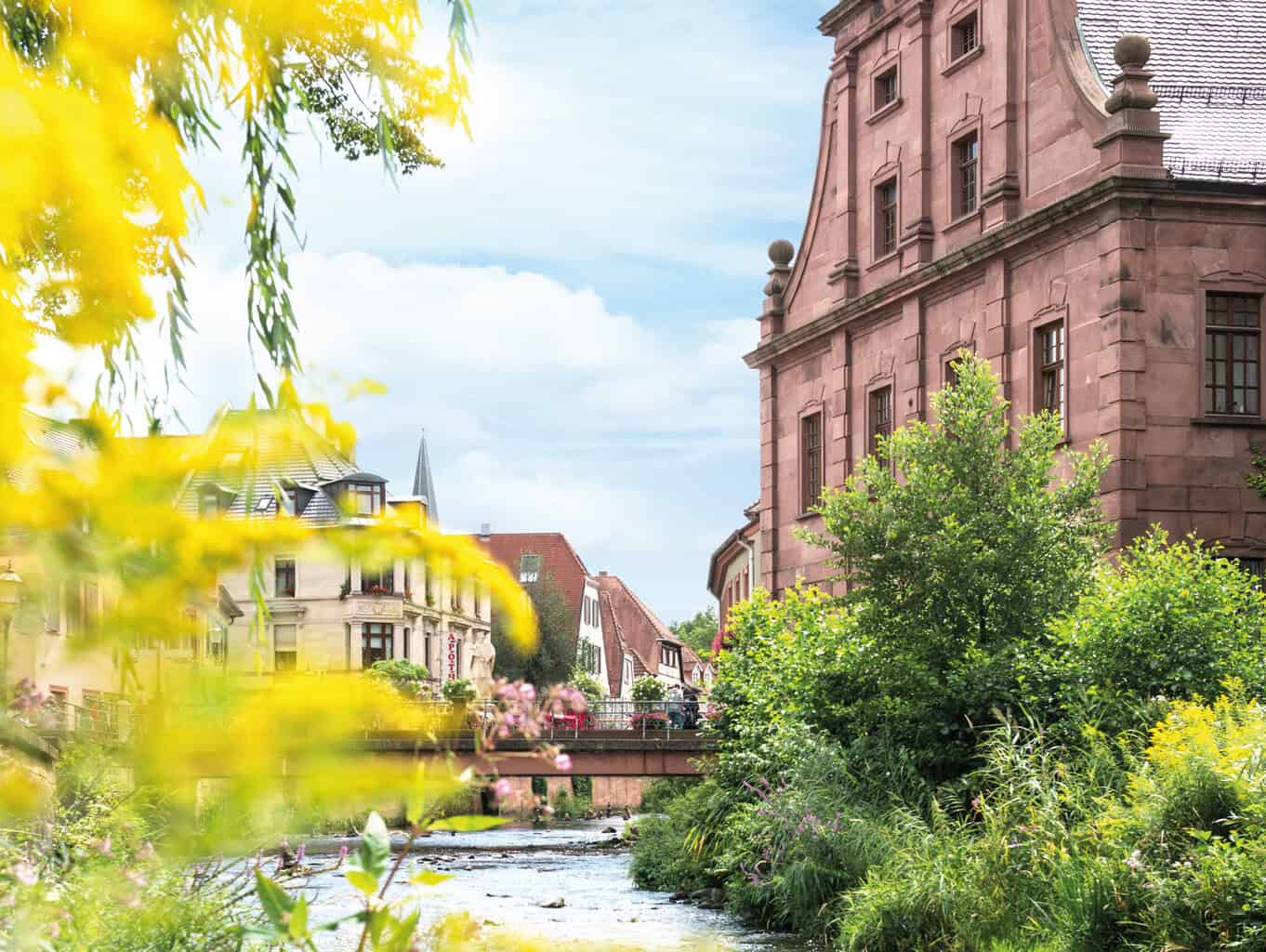 Stadt Am Rande Des Schwarzwaldes reisezieledeutschland.de