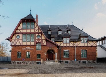 Altes Gutshaus Hotel & Restaurant: Stilvoller Rückzugsort am größten See Deutschlands