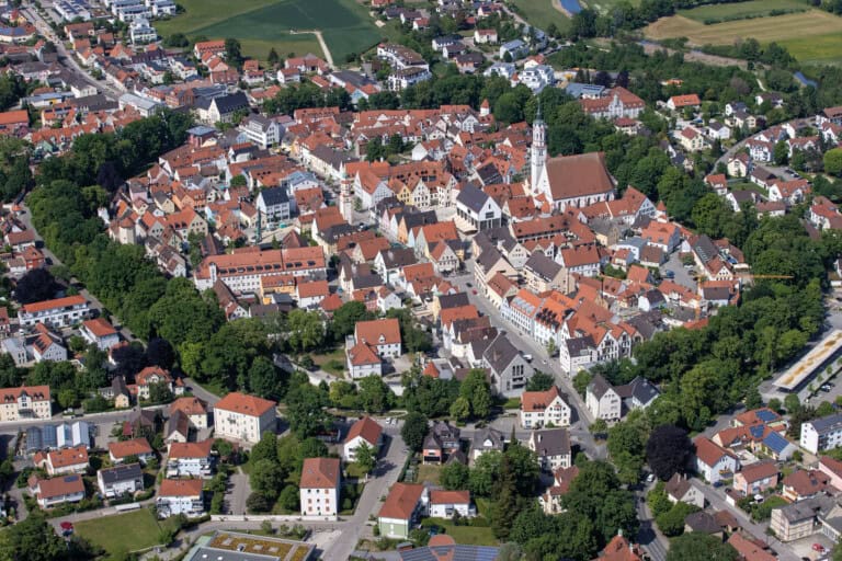 Stadt Schrobenhausen – auf den Spuren von Spargel, Lenbach sowie Kunst, Kultur und Genuss.